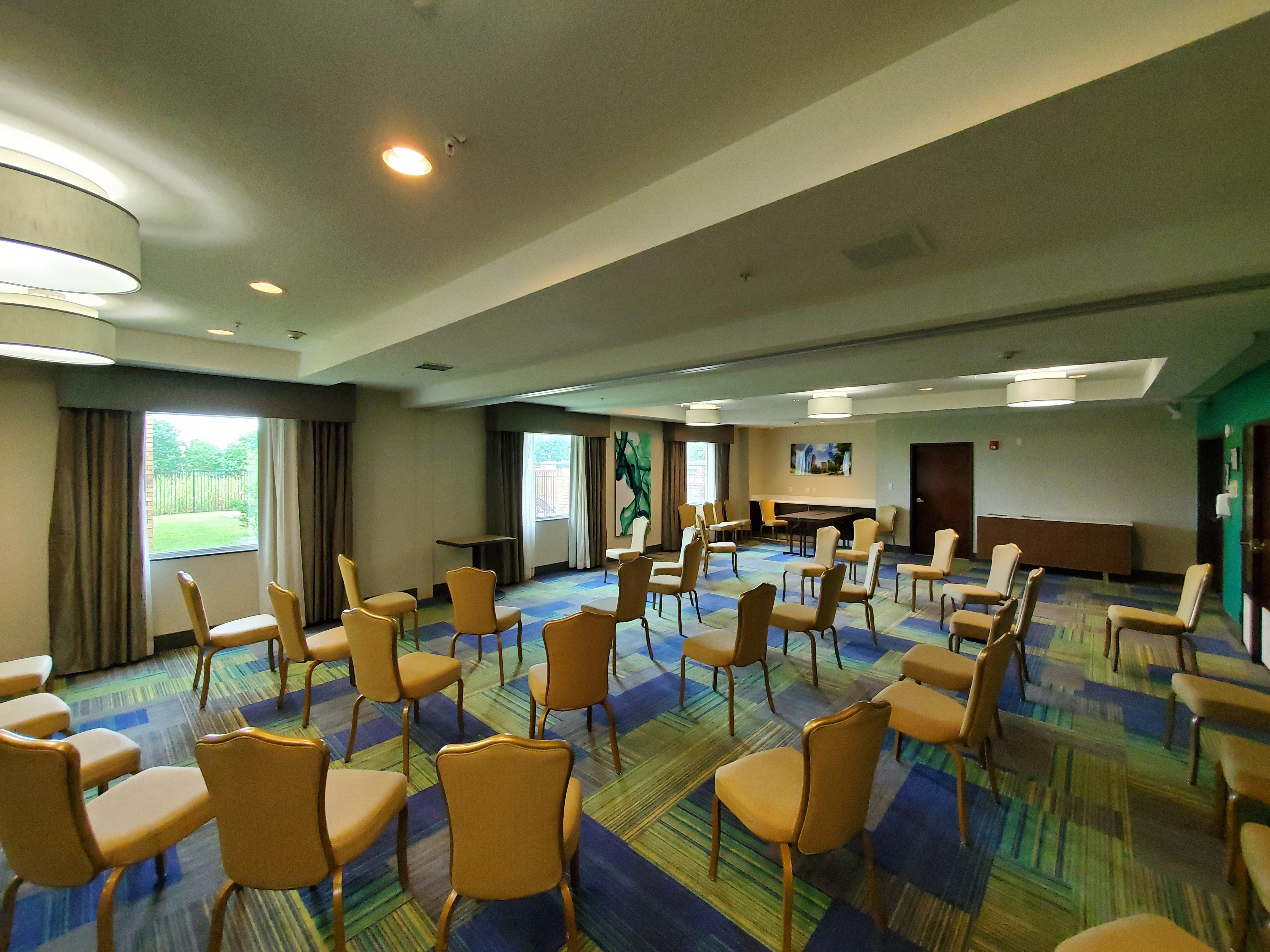 Holiday Inn Express Pearland By Ihg Exterior photo