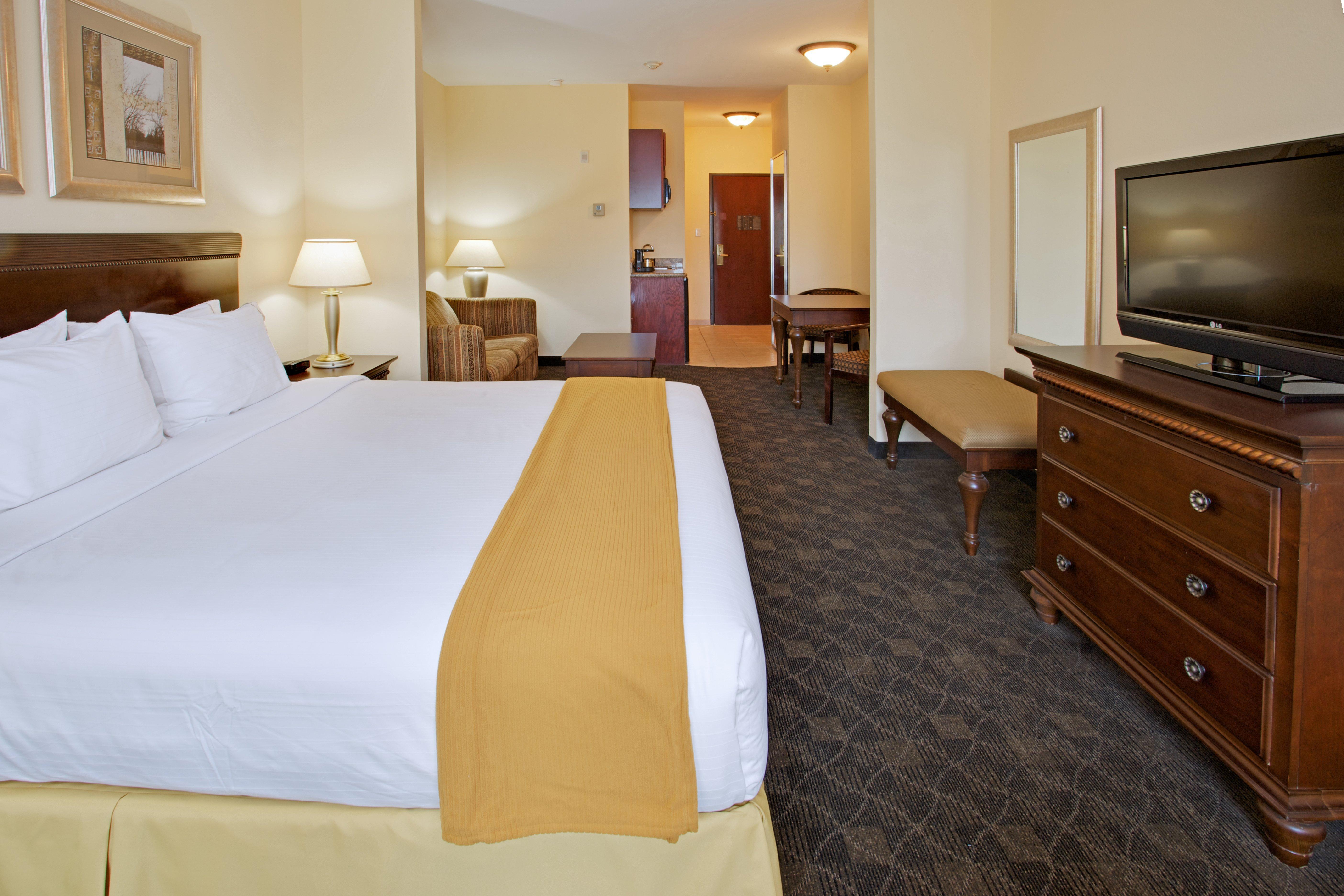 Holiday Inn Express Pearland By Ihg Exterior photo